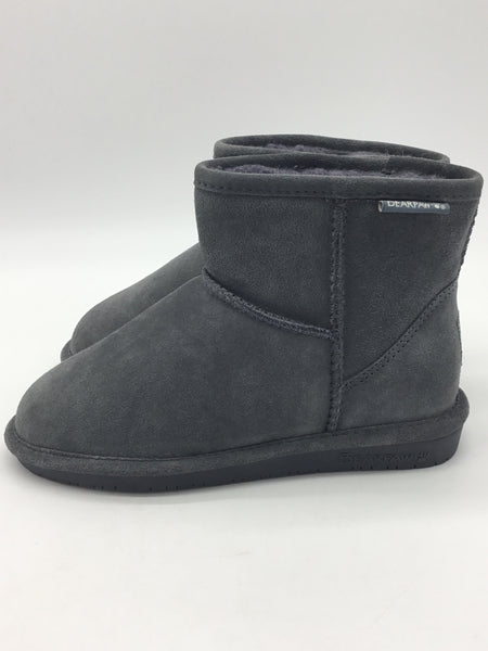 NWT Bear Paw Size 6 Grey Shoes