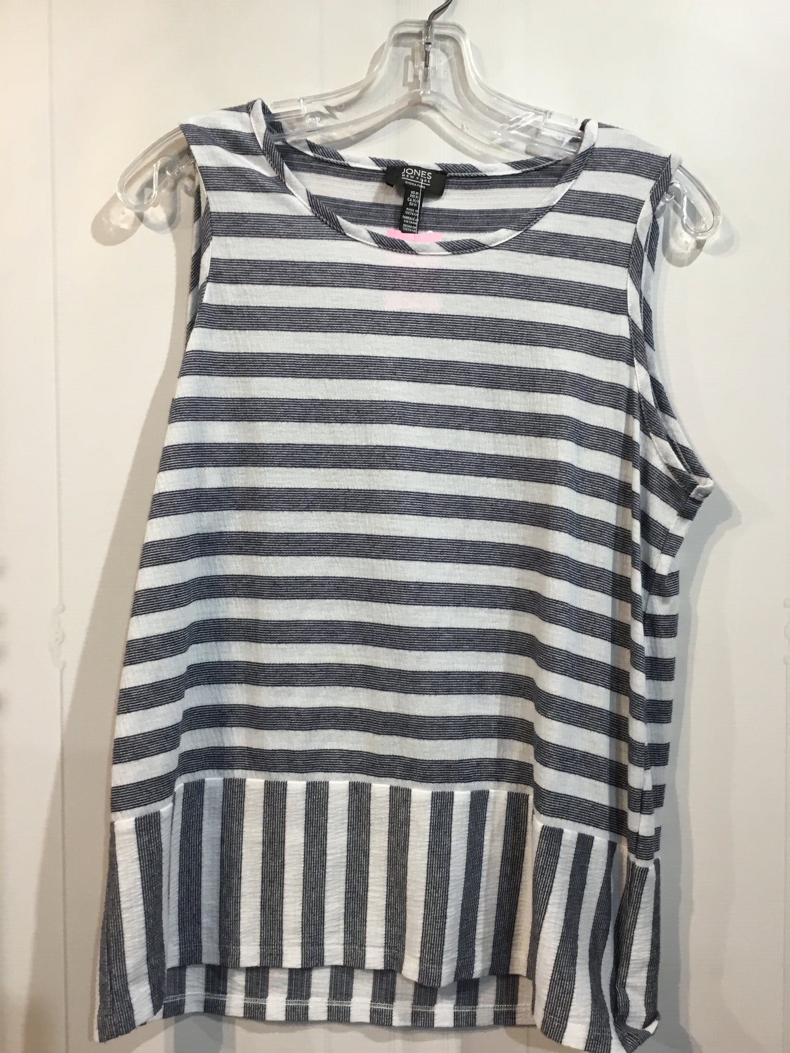 Jones New York Size Medium White Tops