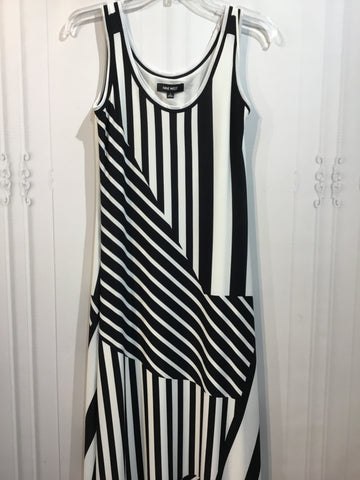 Nine West Size XS/0-2 Black & White Dress