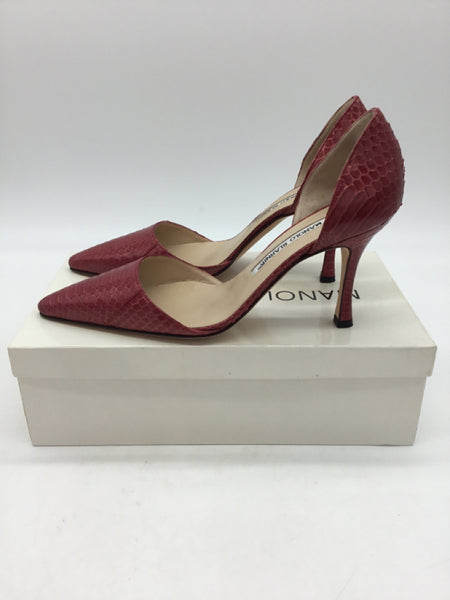 LUXURY Manolo Blahnik Size 6 Red Shoes