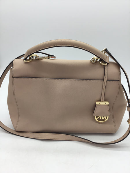 Michael Kors Size Medium Beige Purses/Wallets