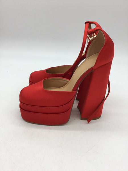 Steve Madden Size 7.5 Red Shoes