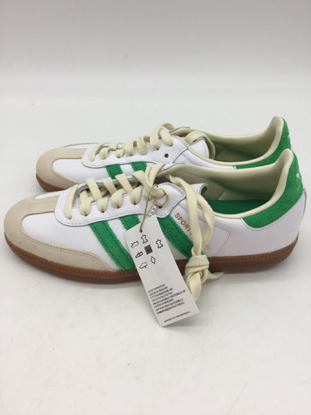 NWT Adidas Size 7.5 White Shoes