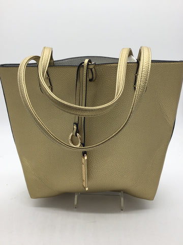 Size Medium Gold Purses/Wallets