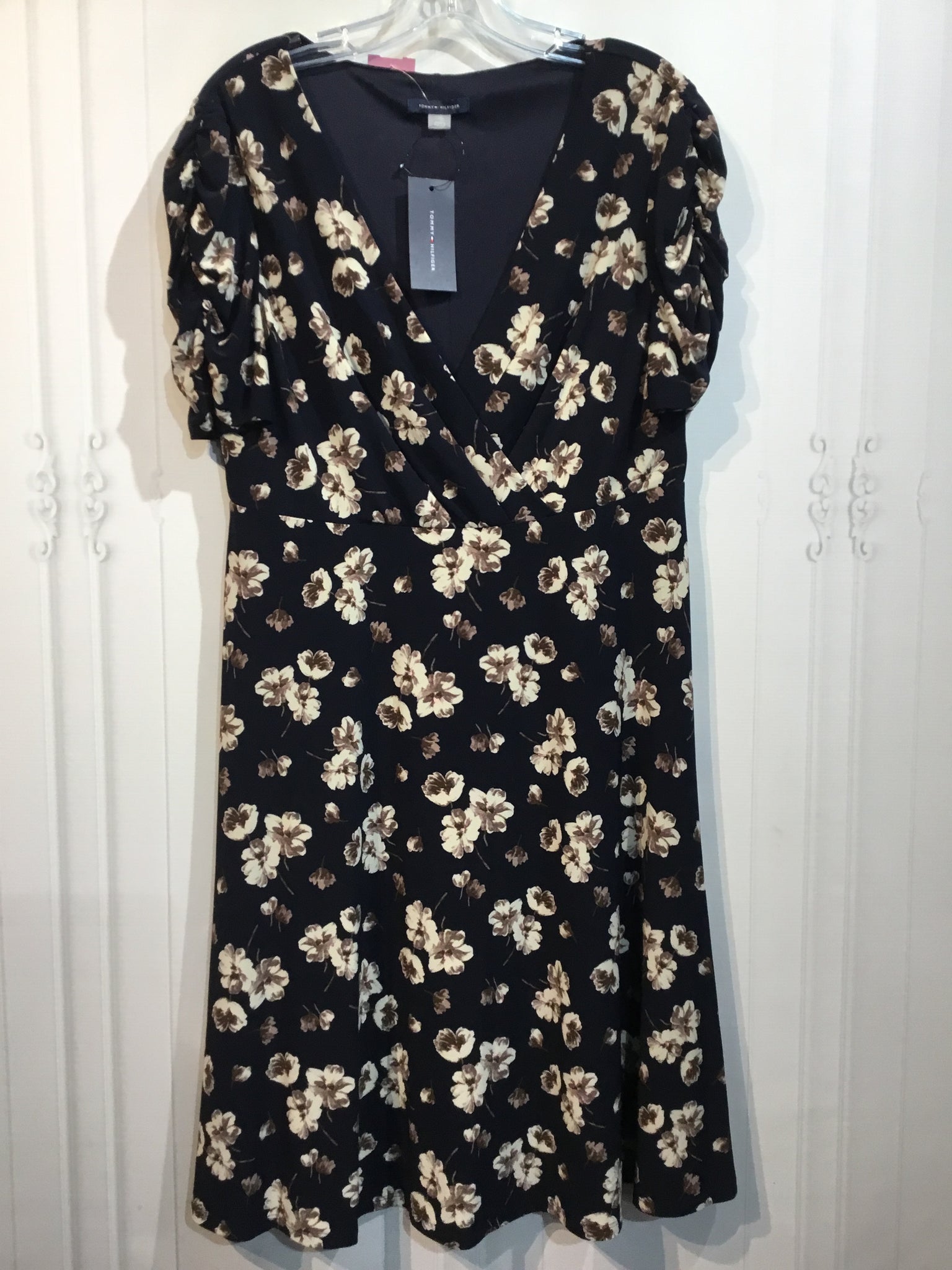 Tommy Hilfiger Size L/12 Black DRESS/1 PIECE