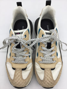 Skechers Size 7.5 White Shoes