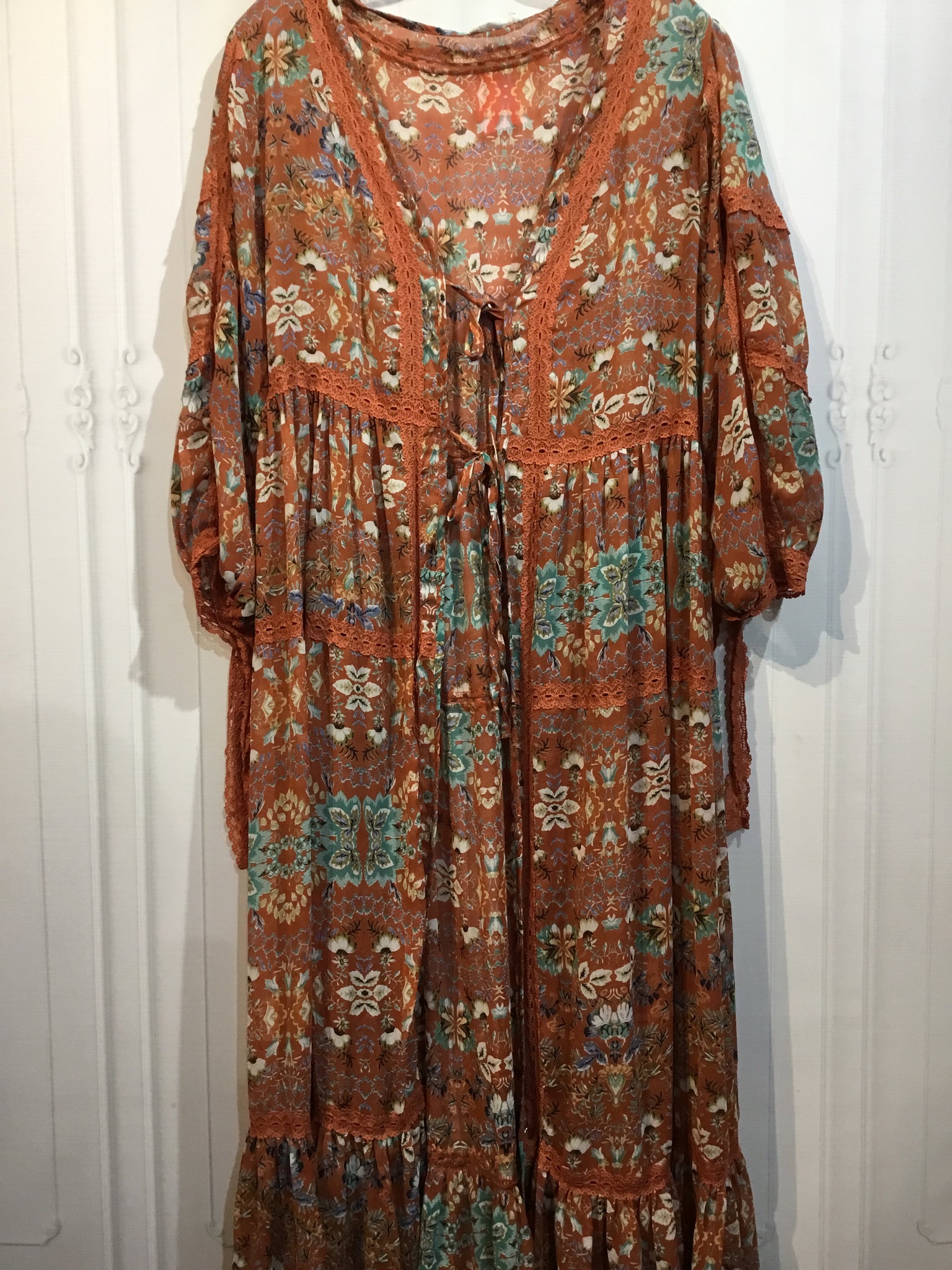 Easel Size Medium Orange SWIMWEAR/COVER UP