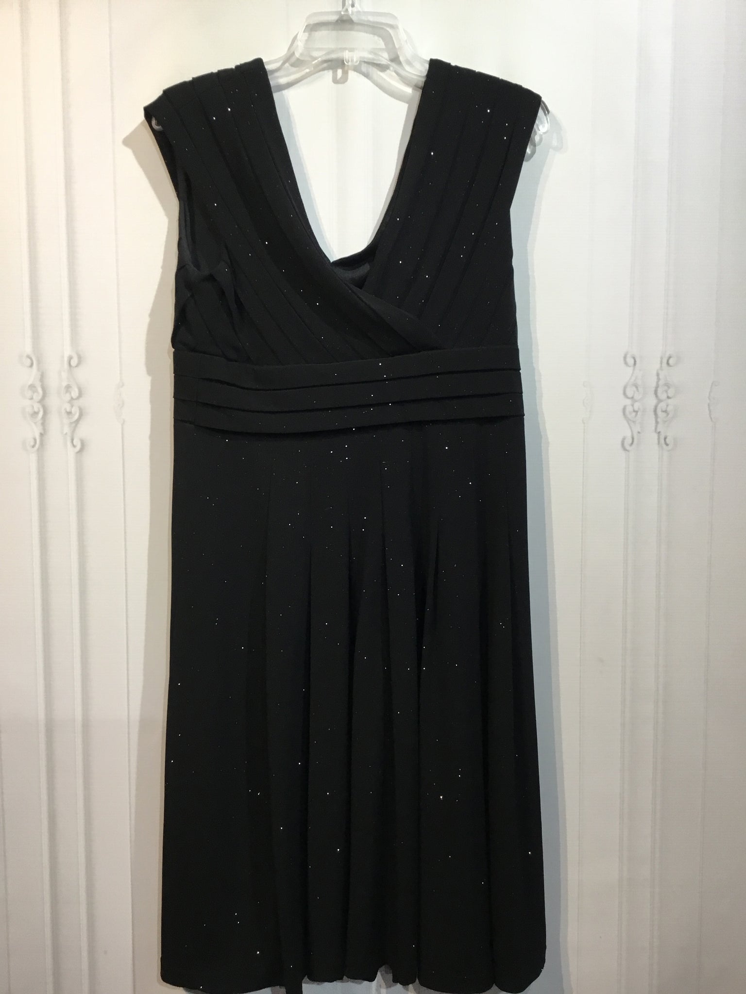 R&M Richards Size L/14 Black DRESS/1 PIECE