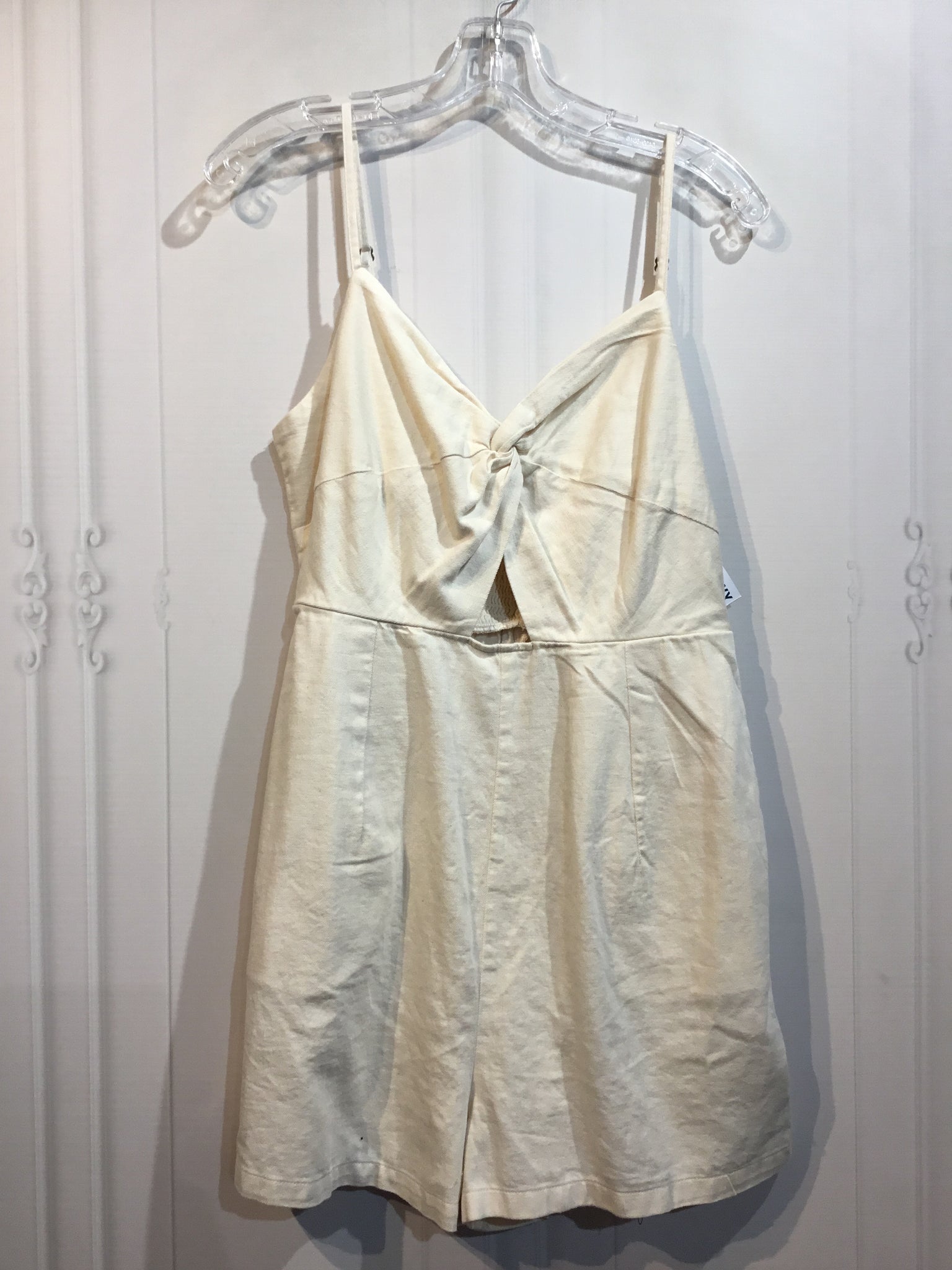 NWT Old Navy Size Medium White DRESS/1 PIECE