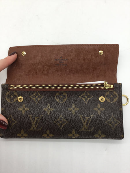 LUXURY Louis Vuitton Size Small Brown Purses/Wallets