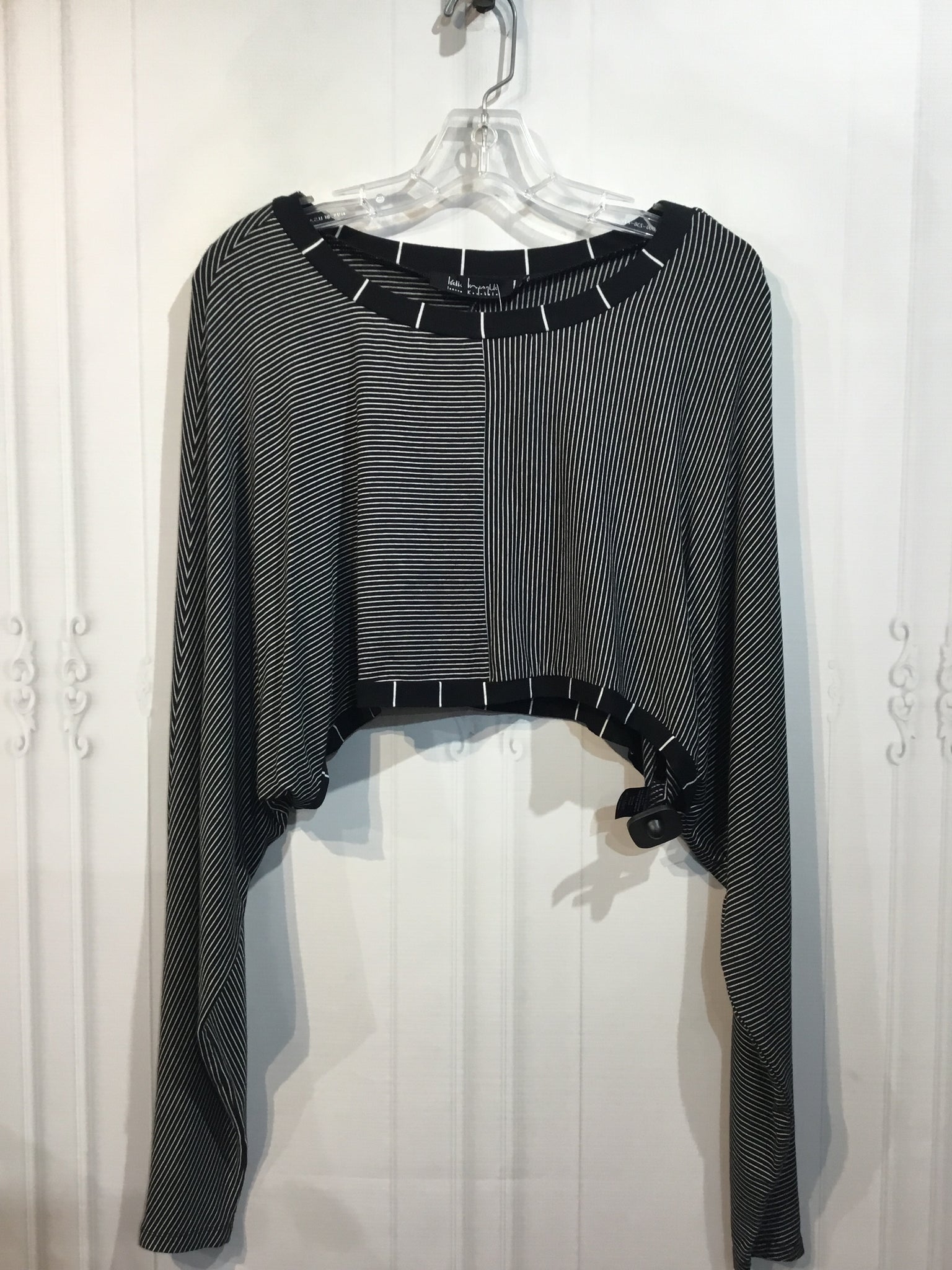 IOANNA KOURBELLA Size M Black Tops