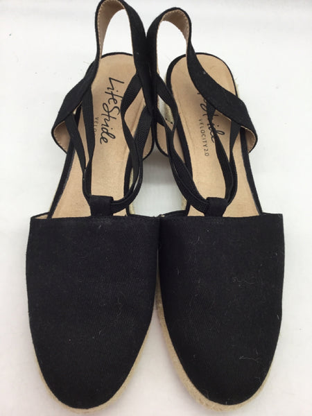 Lifestride Size 8 Black Shoes