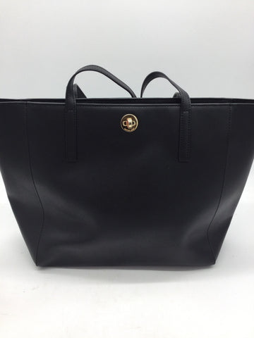 Michael Kors Size Extra Large Black Purses/Wallets