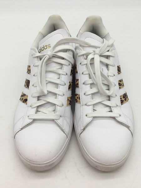 Adidas Size 9.5 White Shoes