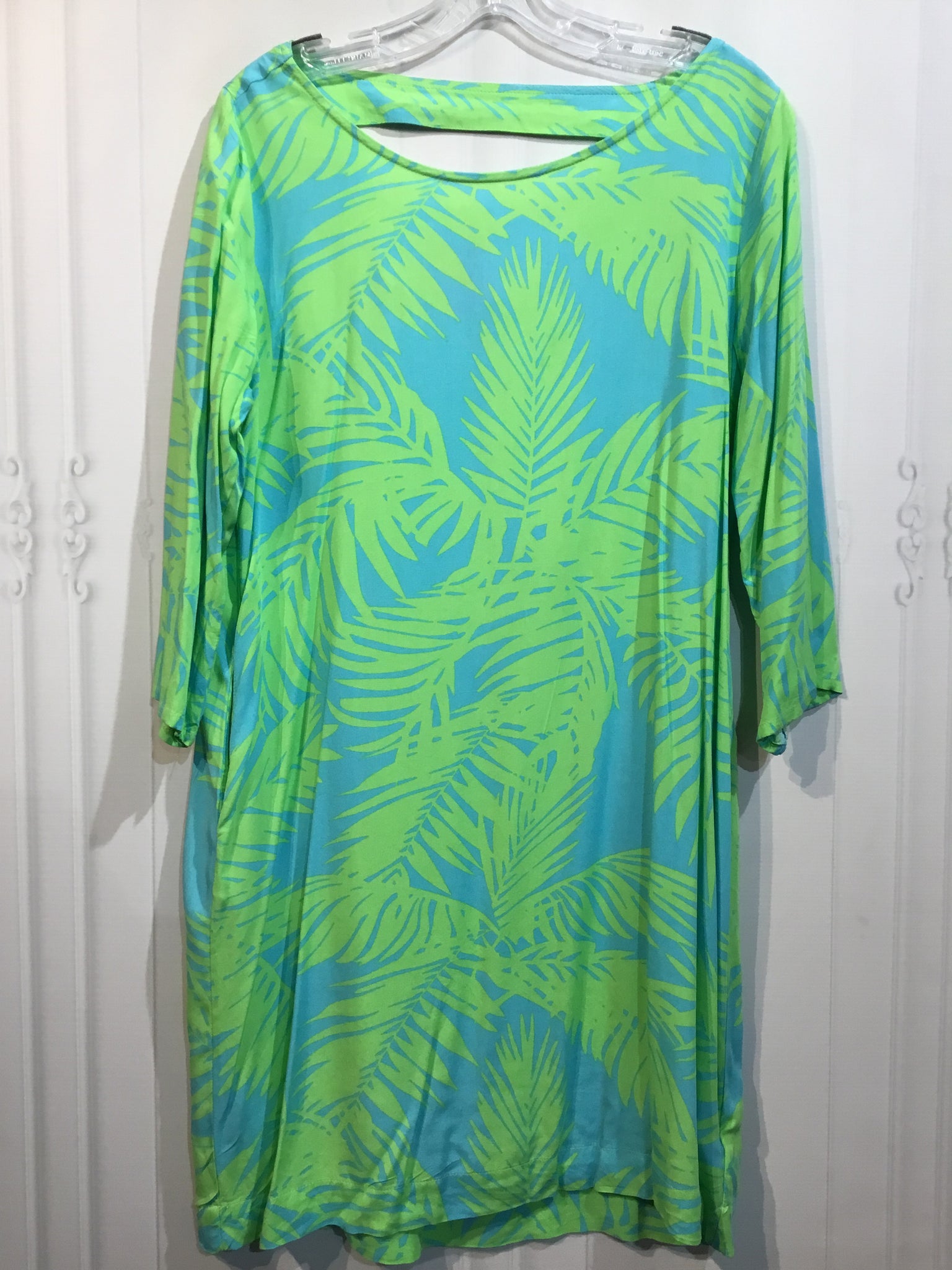escapada LIVING Size Medium Green DRESS/1 PIECE