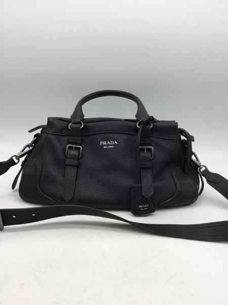 LUXURY PRADA Size Medium Black Purses/Wallets