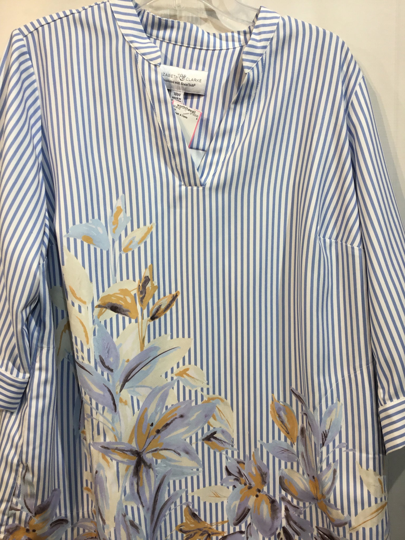 Elizabeth & Clarke Size XL/18 Blue Tops