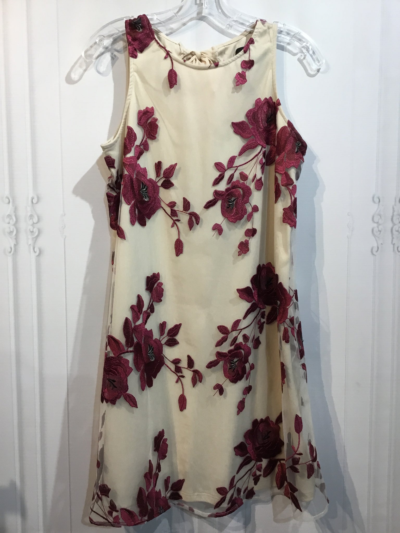 Beige by eci Size S Beige DRESS/1 PIECE