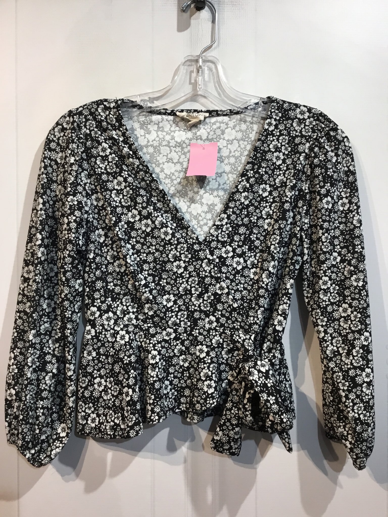 MERAKI Size Extra Small Black Tops