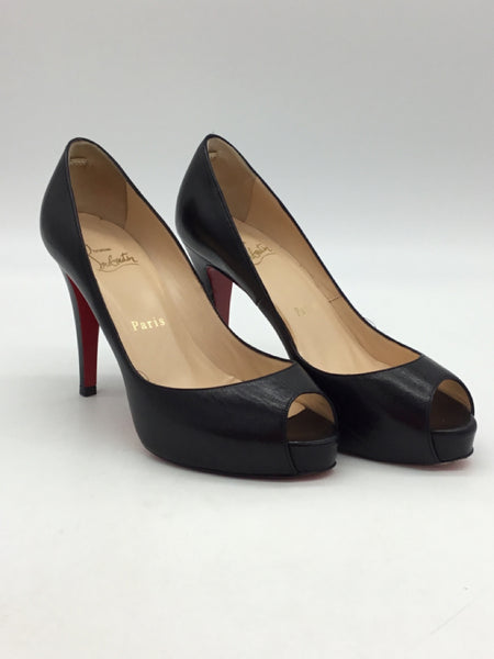 LUXURY Christian Louboutin Size 6 Black Shoes