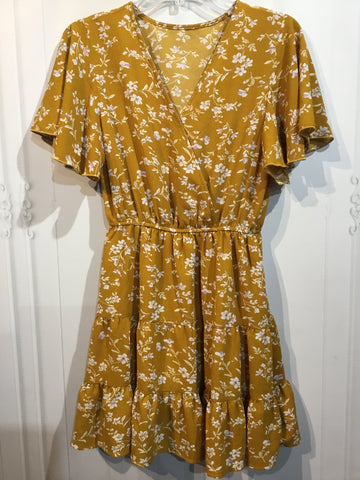 Shein Size S/4 Yellow DRESS/1 PIECE