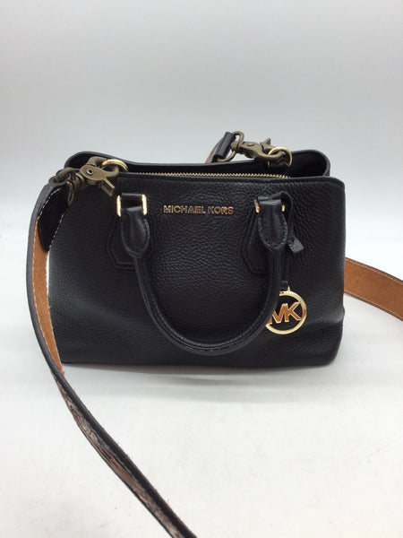 Michael Kors Size Small Black Purses/Wallets