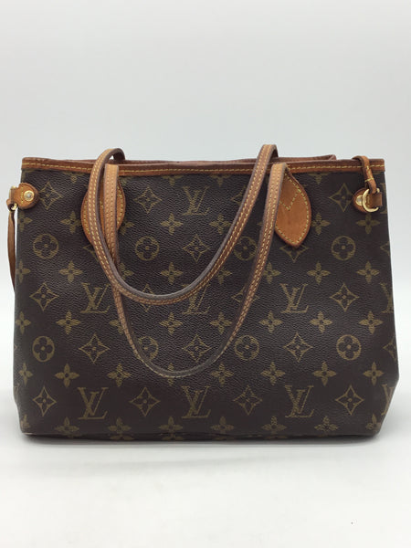 LUXURY Louis Vuitton Size Small Brown Purses/Wallets