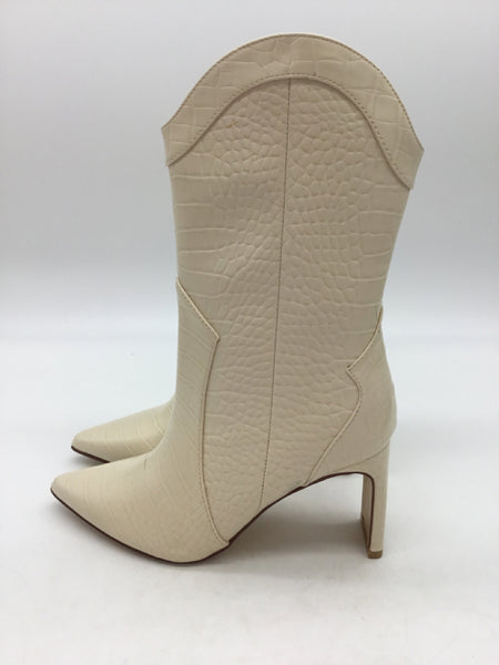 Chinese Laundry Size 7 White Shoes
