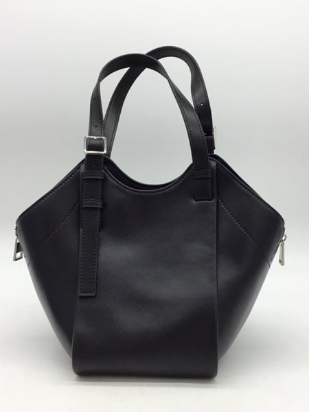 LUXURY LOEWE Size Medium Black Purses/Wallets