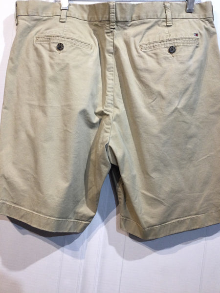 Tommy Hilfiger Size Extra Large Beige Men's