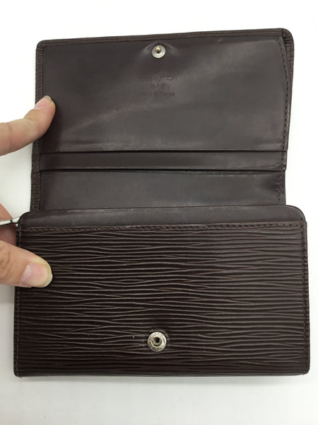 Louis Vuitton Size Small Brown Louis Vuitton Epi Leather Wallet