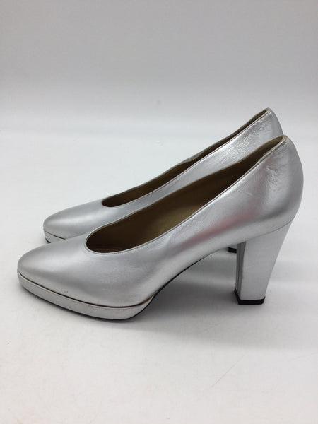 LUXURY YSL Size 8 Silver Shoes