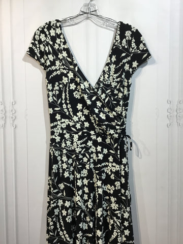Maggie L Size M/8-10 Black & White Dress