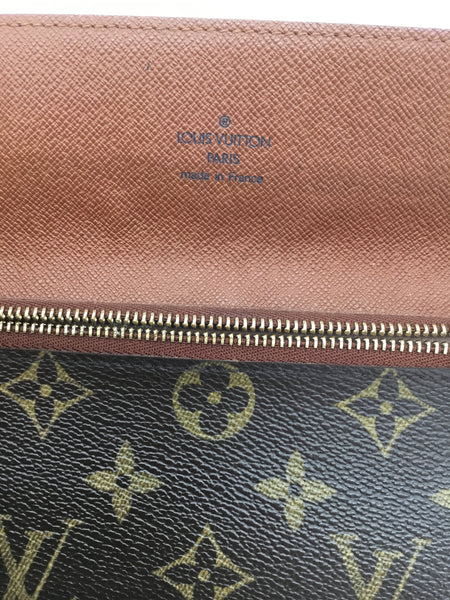 LUXURY Louis Vuitton Size Small Brown Purses/Wallets