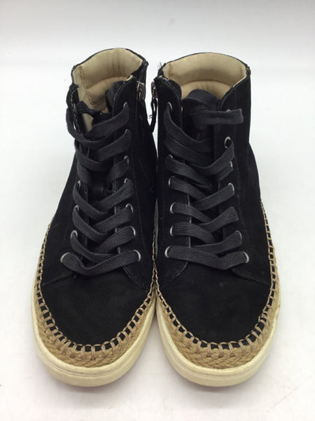 UGG Size 7.5 Black Shoes