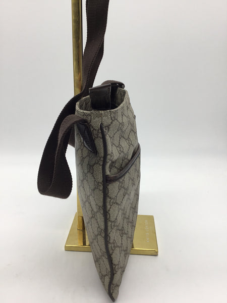 LUXURY - GUCCI Grey Monogram Crossbody