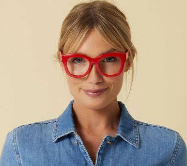 Center Stage  -  Red  -  STRENGTH  1.00