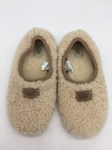 UGG Size 8 White Shoes