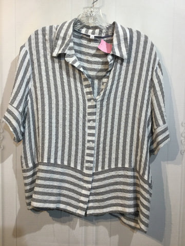 Jane and Delancey Size Medium Grey Tops