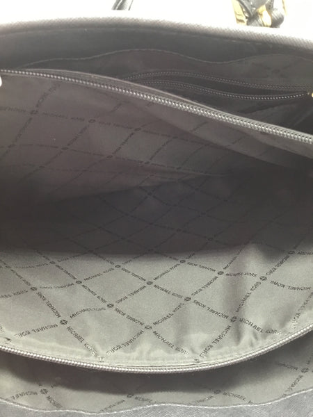 Michael Kors Size Large Black Purses/Wallets