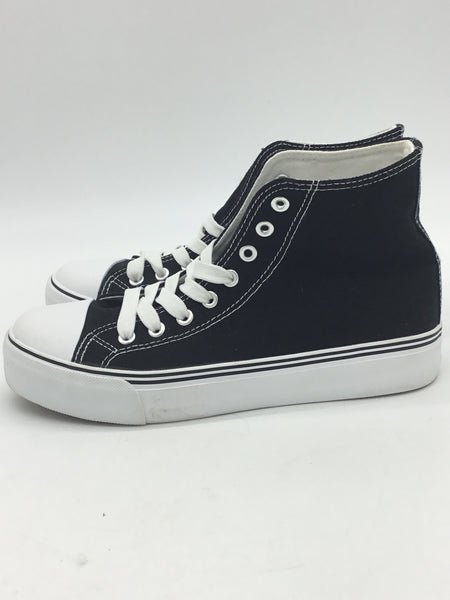 Size 7.5 Black Shoes