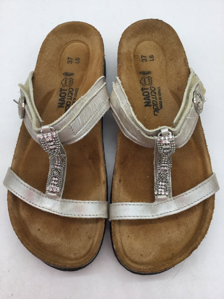 Naot Size 6.5 Gold Shoes