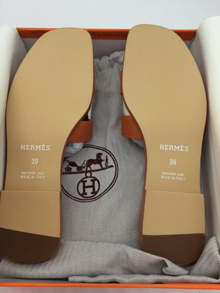 LUXURY Hermes Size 8.5 Orange Shoes