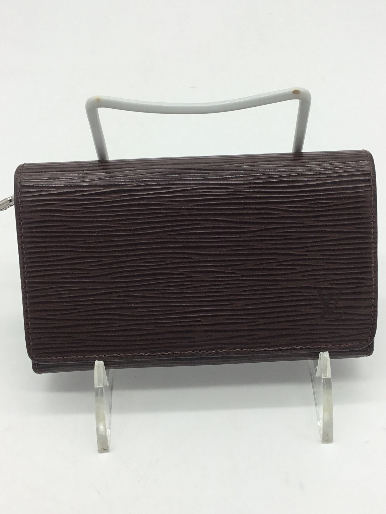 Louis Vuitton Size Small Brown Louis Vuitton Epi Leather Wallet