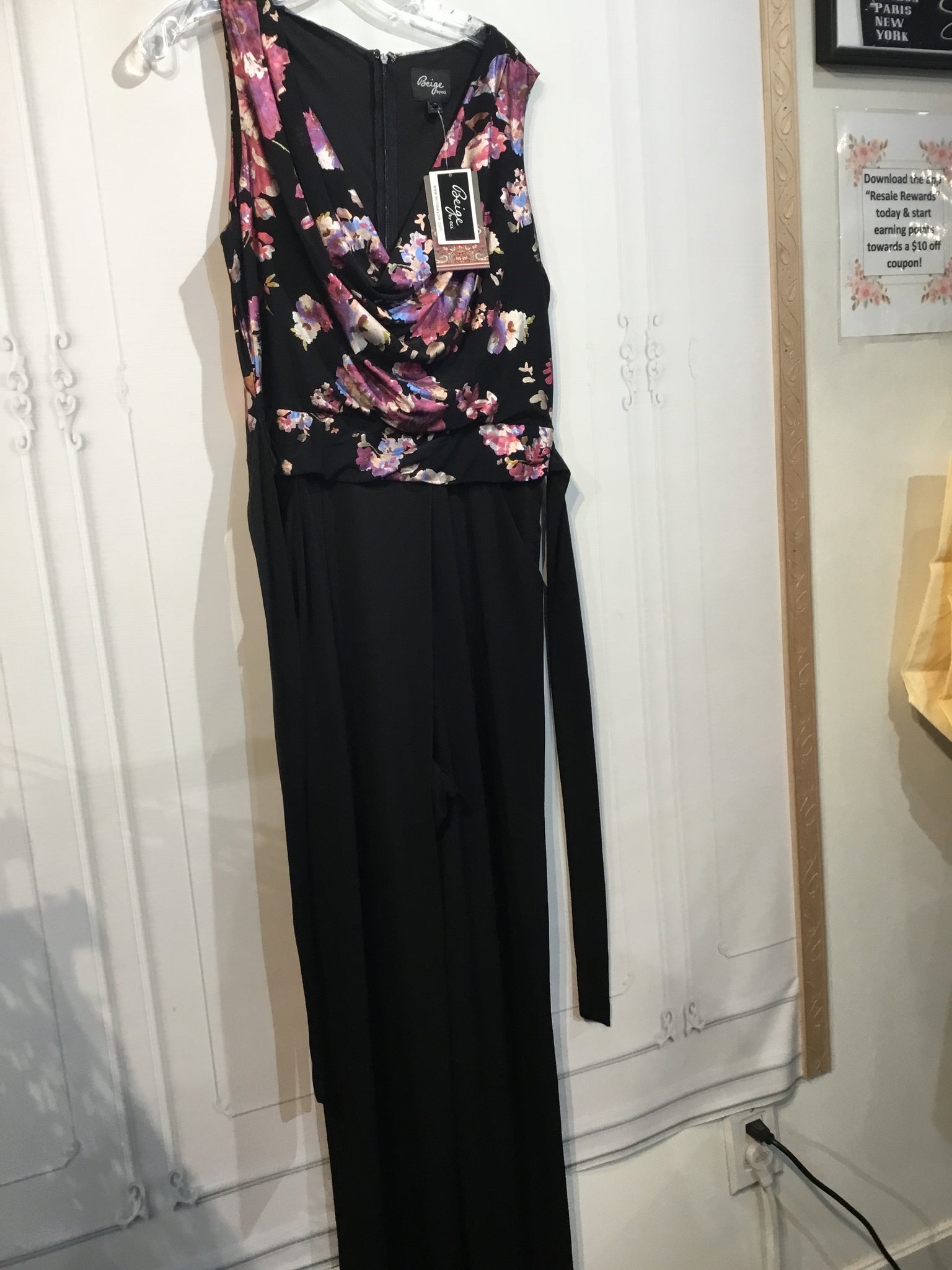 Beige by eci Size Large Black DRESS/1 PIECE