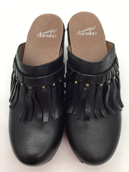 Dansko Size 7 Black Shoes