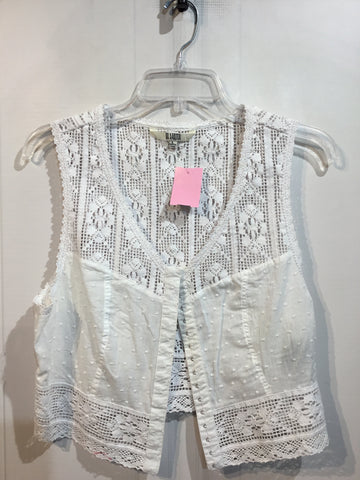 BB Dakota Size Large White Tops