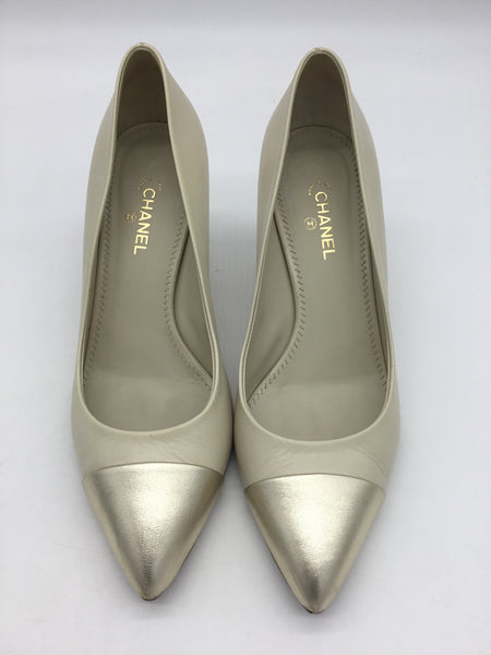 CHANEL Size 8.5 Beige Chanel
