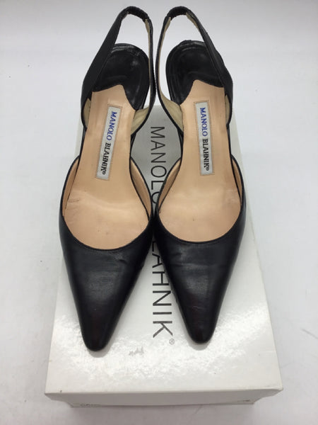 LUXURY Manolo Blahnik Size 7 Black Shoes