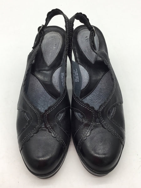Clarks Size 5 Black Shoes